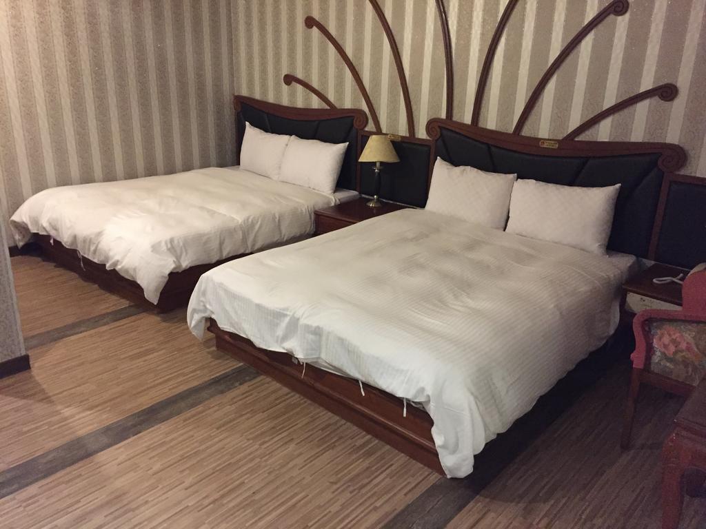 Bazhong Sentosa Hotel เกาสง ภายนอก รูปภาพ